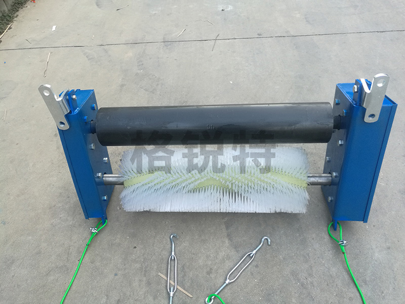 無動力毛刷清掃器用途特點(diǎn)